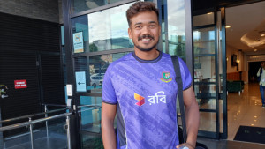 শান্তরা এখন অস্ট্রেলিয়ায় পর্যটক