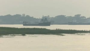 জোটে শুধু আশ্বাস, ভাঙন রোধে ব্যবস্থা মেলে না