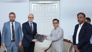 বাংলাদেশে জাহাজ নির্মাণে বিনিয়োগে আগ্রহী মারস্ক