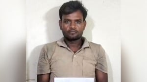 বিজিবি-চোরাকারবারি গোলাগুলি বিনিময়: পিস্তল, গুলিসহ ভারতীয় আটক