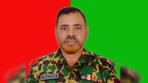 ‘আমার বাবা নুরুল ইসলামের রাষ্ট্রীয় খেতাব চাই’