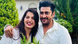 ‘যার হাতেই ক্ষমতা যাক না কেন, দেশের যেন উন্নয়ন হয়’