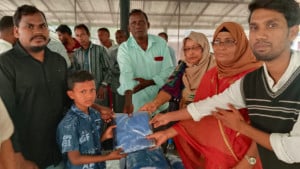 চা বাগানের ৩৭৫ শিক্ষার্থীকে সৈয়দ শাফকাতের উপহার
