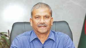 আইন উপদেষ্টা আসিফ নজরুলের মোট সম্পদ ১ কোটি ৬০ লাখ, স্ত্রীর কত?