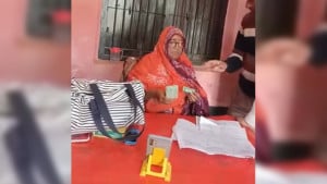 ‘সব খারিজ হবে, তুই খালি বাবা টাকা পাঠাবি’, ঘুষ নেওয়ার ভিডিও ভাইরাল