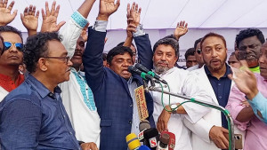 ধানের শীষে ভোট চাইলেন স্বতন্ত্র প্রার্থী শহিদুল