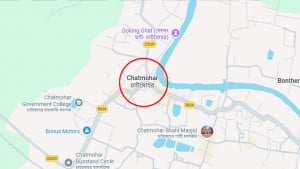 ৪ শতাধিক মৎস্যজীবী পরিবার অবরুদ্ধ, বিক্ষোভ