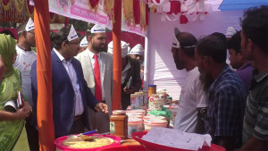 চৌগাছায় ঐতিহ্যের খেজুর গুড়ের মেলা শুরু