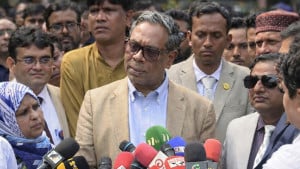 ১ লাখ স্বাস্থ্যকর্মী নিয়োগ দেওয়া হবে: স্বাস্থ্য প্রতিমন্ত্রী 