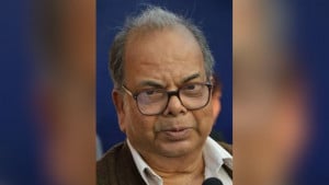 চলে গেলেন চৌরঙ্গী, জন-অরণ্যের স্রষ্টা শংকর