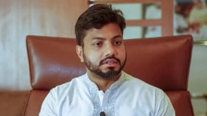 এবার ঢাকা দক্ষিণ সিটি থেকে নির্বাচনের ঘোষণা দিলেন প্রতিমন্ত্রী ইশরাক হোসেন