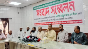 মাংস ছোলাসহ কিছু পণ্যের দাম কমানোর ঘোষণা কারওয়ান বাজারের ব্যবসায়ীদের