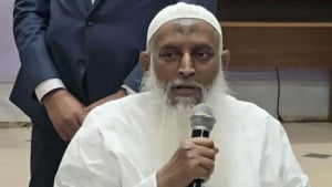 মাতা-পিতার মতো হজযাত্রীদের খেদমত করতে হবে: ধর্মমন্ত্রী 