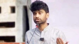একসঙ্গে ২০টি ট্যাবলেট খেয়ে হাসপাতালে ভর্তি মেঘমল্লার