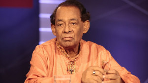 মৃত্যুবার্ষিকীতে প্রার্থীদের মুখে মুখে সুরঞ্জিতের নাম