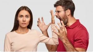 সম্পর্ক বিষিয়ে গেছে? বের হওয়ার উপায় জানুন
