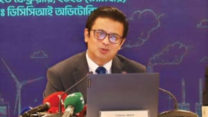 ব্যবসার খরচ কমাতে হলে চাঁদাবাজি বন্ধ করা জরুরি