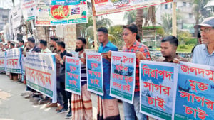 জলদস্যু নির্মূল না করলে সাগরে যাবে না ট্রলার