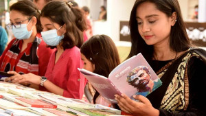 বাংলা একাডেমির একতরফা ঘোষণায় ‘প্রাণহীন’ মেলার শঙ্কা প্রকাশকদের