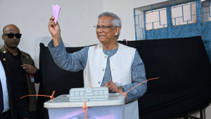ভোট দিলেন প্রধান উপদেষ্টা
