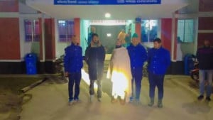 চাঁদাবাজির অভিযোগে এনসিপির উপজেলা আহ্বায়কসহ গ্রেপ্তার ২