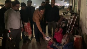 রাজধানীতে জিয়াউর রহমানের জন্মদিন উপলক্ষে দুস্থদের মাঝে খাবার বিতরণ