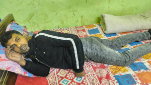 বাসচালককে কার্যালয়ে নিয়ে মারধর, এএসপির বিরুদ্ধে অভিযোগ তদন্তে কমিটি