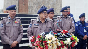 পুলিশকে আবার স্বমহিমায় দাঁড় করানোর চেষ্টা করছি: আইজিপি