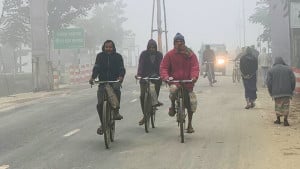 শীত বাড়বে কাল থেকে, চারে নামতে পারে তাপমাত্রা