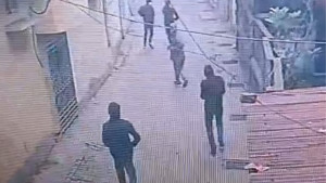চট্টগ্রামে সাবেক সংসদ সদস্যের বাড়ি লক্ষ্য করে গুলি, চাঁদা দাবির অভিযোগ