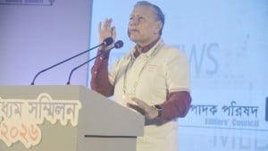জবাবদিহিমূলক সমাজ ও নৈতিক সাংবাদিকতা প্রতিষ্ঠার এটাই সময়: মাহফুজ আনাম