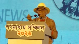 সাংবাদিকতার পাশাপাশি সাংবাদিকদের বিকল্প আয়ও থাকতে হবে: শফিক রেহমান