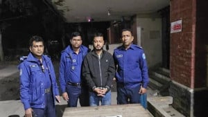 বোয়ালমারীতে অস্ত্রসহ যুবদল নেতা গ্রেপ্তার