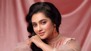ভিন্নরকম দুই গল্পে কেয়া পায়েল
