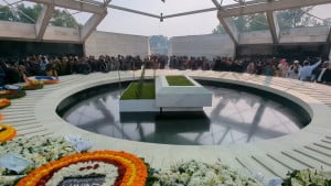 খালেদা জিয়ার সমাধিস্থলে দোয়া-শ্রদ্ধা