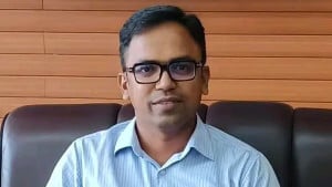 মহাসড়কের পাশ থেকে কৃষিবিদের লাশ উদ্ধার