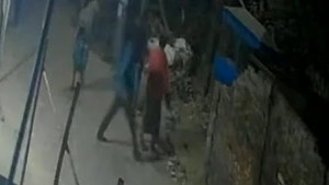 চট্টগ্রামে পিটিয়ে মেরে ফেলা হলো অটোরিকশাচালককে, আটক ১