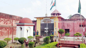 জামিন ছাড়াই মুক্তি পেলেন হত্যা মামলার ৩ আসামি, ডেপুটি জেলার সাময়িক বরখাস্ত