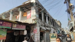 ১২ বছরেও অপসারণ হয়নি ঝুঁকিপূর্ণ অর্ধশত ভবন