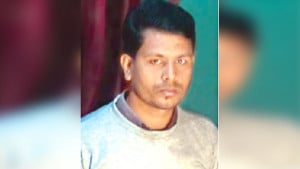 কাজ দেওয়ার নামে রাশিয়ায় নিয়ে পাঠানো হয় যুদ্ধক্ষেত্রে