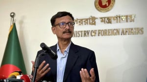 কূটনীতিকদের পরিবারের নিরাপত্তা উদ্বেগের কথা জানায়নি ভারত: পররাষ্ট্র উপদেষ্টা 