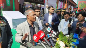 শেখ হাসিনার বক্তব্য নির্বাচনে প্রভাব ফেলবে না: স্বরাষ্ট্র উপদেষ্টা 