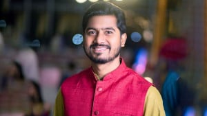 ভিপি নুর আবার চরমোনাই পীরের দরবারে