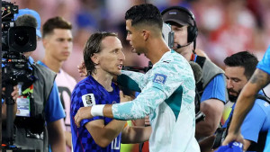 নাটকীয় ম্যাচে ক্রোয়েশিয়াকে হারিয়ে শেষ ষোলোয় রোনালদোর পর্তুগাল