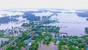 কক্সবাজারে বন্যা পরিস্থিতির আরও অবনতি, পানিবন্দি লাখো মানুষ