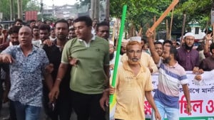 মসজিদে জামায়াতের নারী সংগঠনের প্রশিক্ষণ নিয়ে বিরোধের জেরে সংঘর্ষ, আহত ৯
