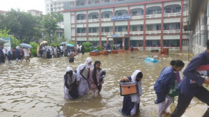 জলাবদ্ধতায় কুমিল্লায় এইচএসসি পরীক্ষার কেন্দ্র পরিবর্তন