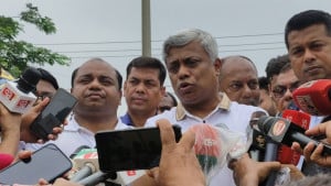 দুর্গত মানুষের কাছে পৌঁছাতে কাঁধে কাঁধ মিলিয়ে কাজ করতে চাই: অনিন্দ্য ইসলাম