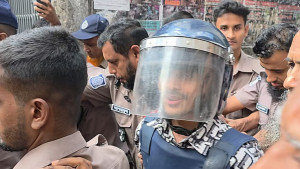 স্ত্রী মোহনাকে মারধরের মামলায় প্রিন্স মামুন কারাগারে