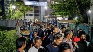 গ্রামবাসীর পক্ষে থাকা যুবলীগ নেতা আটক, বিক্ষোভের পর মুক্ত